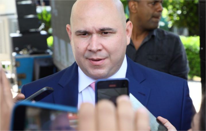 Prefeitura paga salário de dezembro e o adicional da Saúde