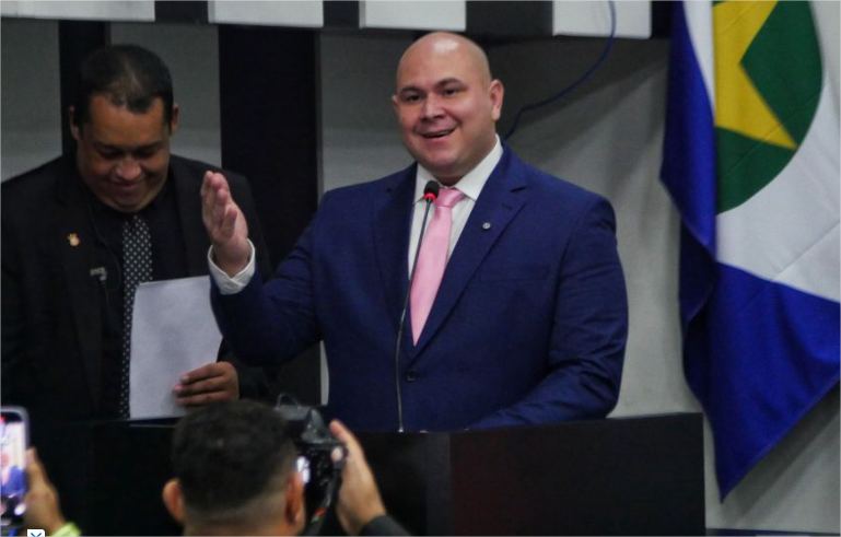 Ao ser empossado, Abilio promete mudar Cuiabá: ‘Buscarei o melhor’ (veja cerimônia)