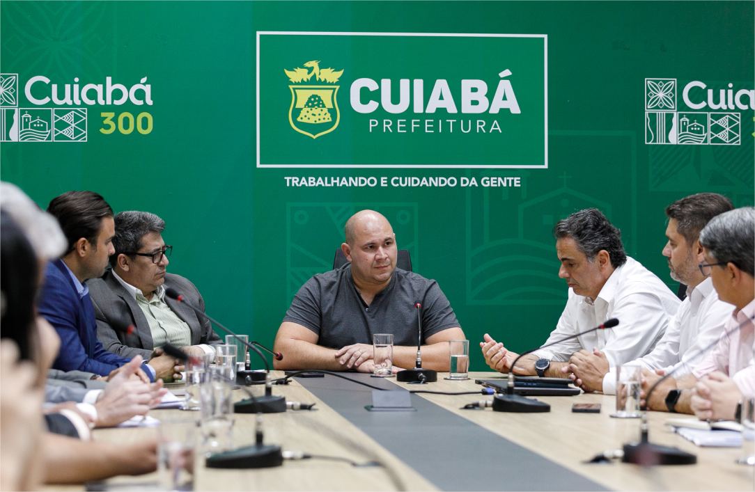 Abilio se reúne com empresa de estacionamento rotativo e anuncia intenção de romper contrato