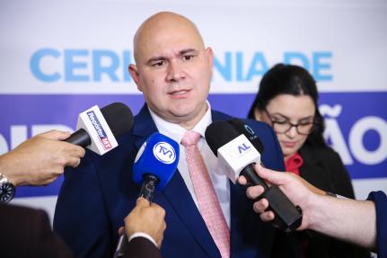 Abilio afirma que irá demitir 40% dos servidores comissionados da prefeitura