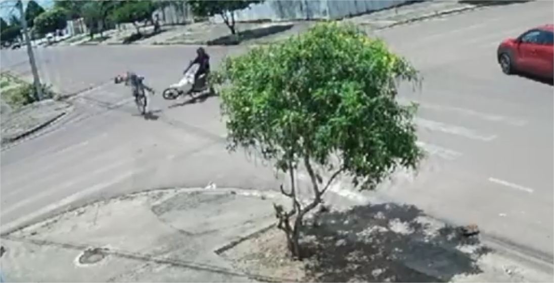 Ciclista empinando causa acidente e é arremessado em Sinop
