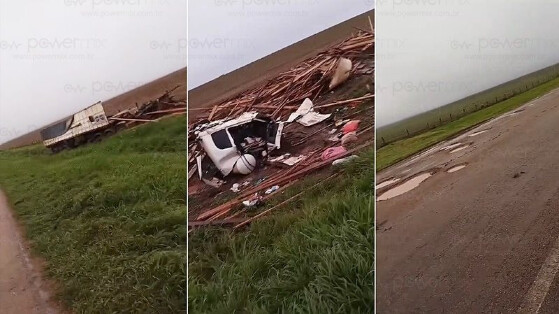Carga de madeira se solta e mata casal esmagado na MT-244; veja vídeo