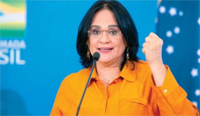 Justiça suspende resolução que permite aborto em meninas sem autorização dos pais