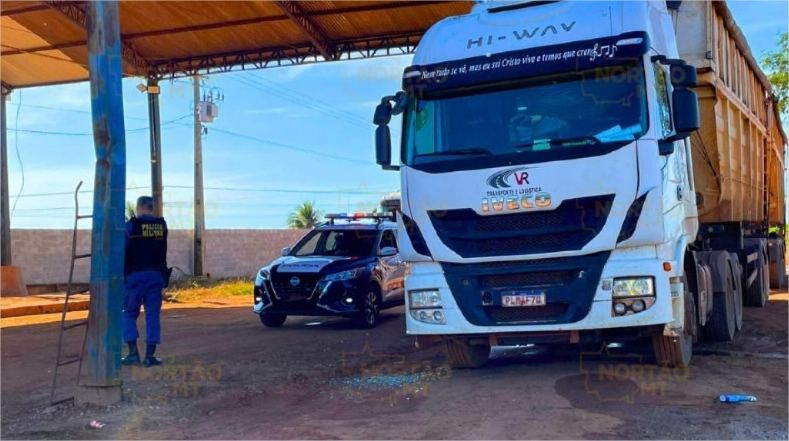 Motorista é encontrado morto dentro de caminhão estacionado em posto