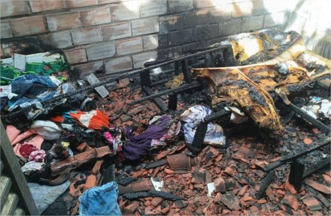 Criança incendeia casa em brincadeira com isqueiro no interior do estado