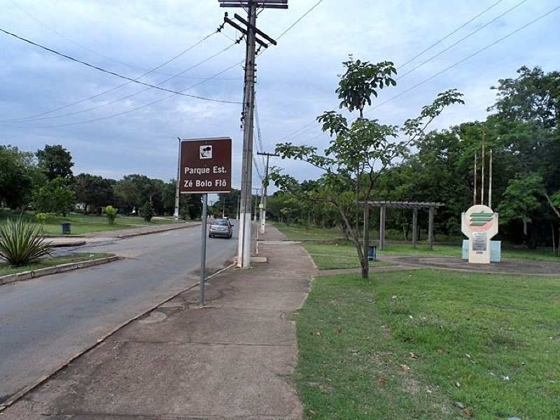 Mulher de 37 anos é estuprada durante caminhada no parque Zé Bolo Flor
