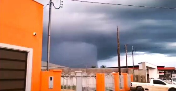 Fenômeno da natureza ‘supercélula’ assusta moradores em cidade de MT; veja vídeo