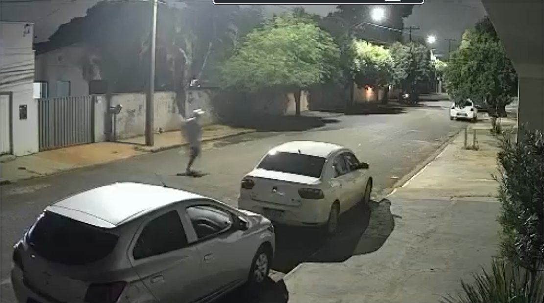 Mulher grita por socorro e escapa de estupro; homem é preso e confessa o crime (vídeo)