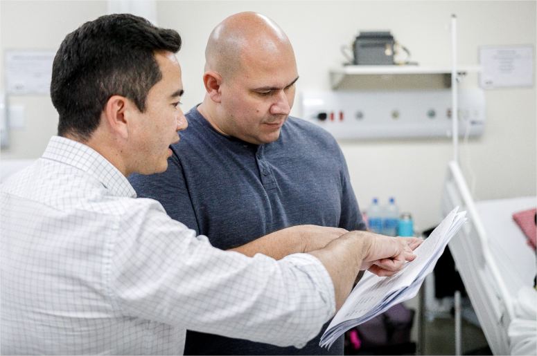 Abilio sugere parceria com Restaurante Universitário da UFMT para alimentar pessoas em situação de rua no local