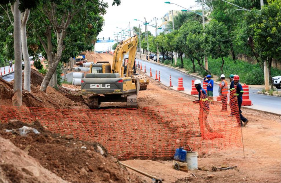 Cruzamento na entrada do CPA 1 será fechado para obras do BRT