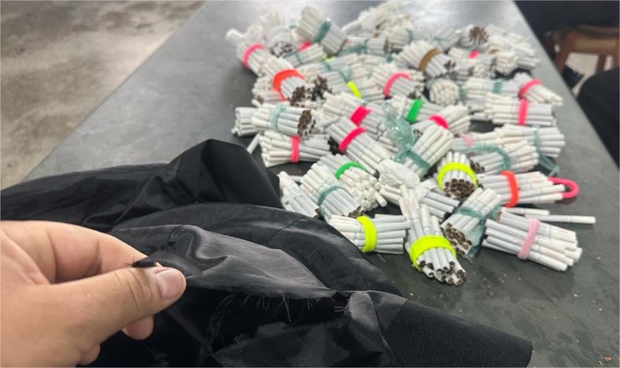 Advogado é flagrado ‘contrabandeando’ cigarros para dentro da PCE