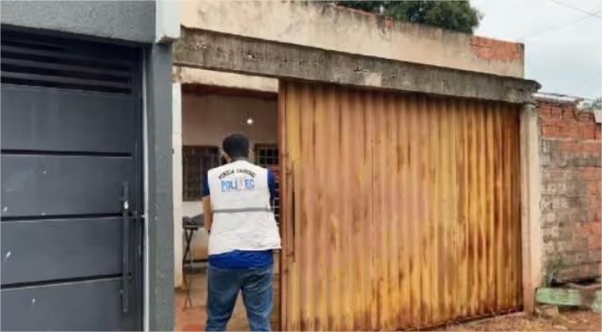 Mulher mata homem com golpe de faca durante bebedeira e alega legítima defesa