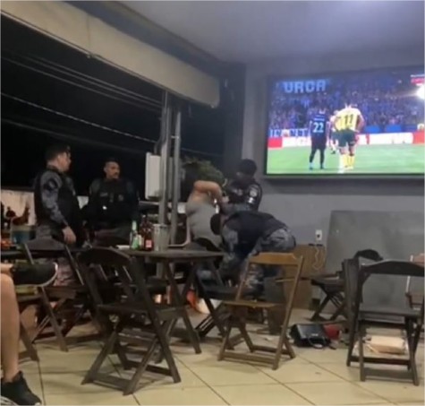 Jovens são presas por desacato e injúria racial contra policiais em VG