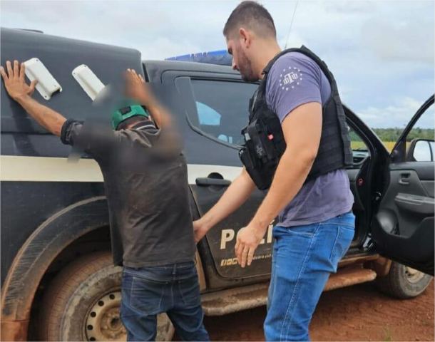 Pedófilo tenta sequestrar menina de 9 anos enquanto ela brincava em praça