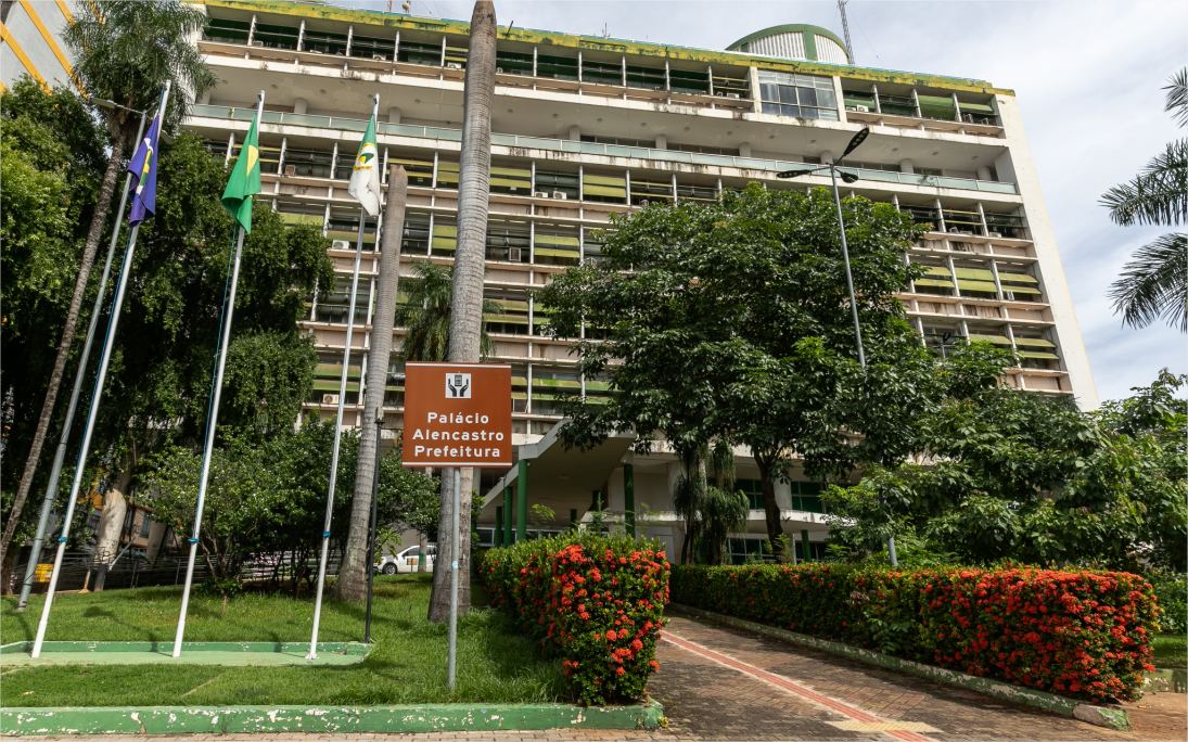 Prefeitura paga salário de servidores e injeta R$ 73 milhões na economia