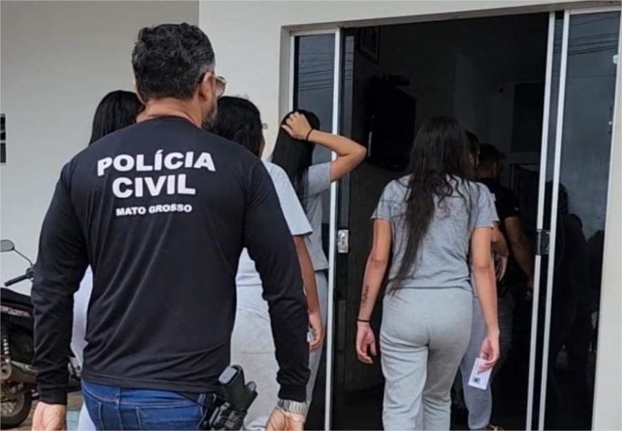 Polícias Civil e Penal prendem mulheres que tentavam entrar com drogas em presídio de Arenápolis