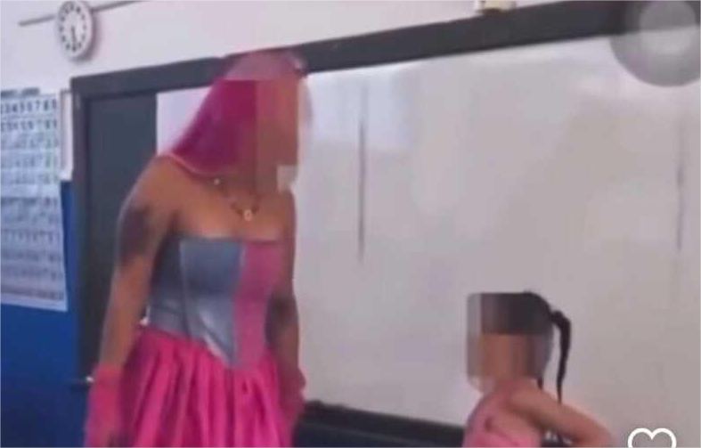 Travesti dá aula para crianças vestida à caráter e gera revolta nas redes; veja vídeo