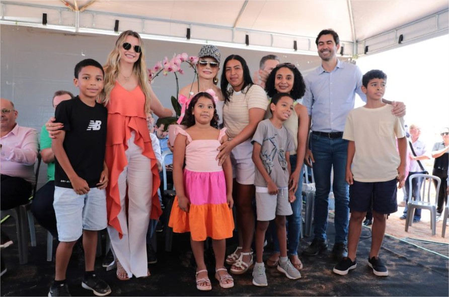 Primeira-dama de MT lança construção de apartamentos que vão beneficiar 320 famílias