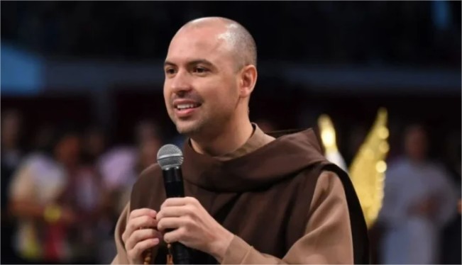 Câmara de Cuiabá aprova moção de aplausos a frei atacado por esquerdistas anticristãos