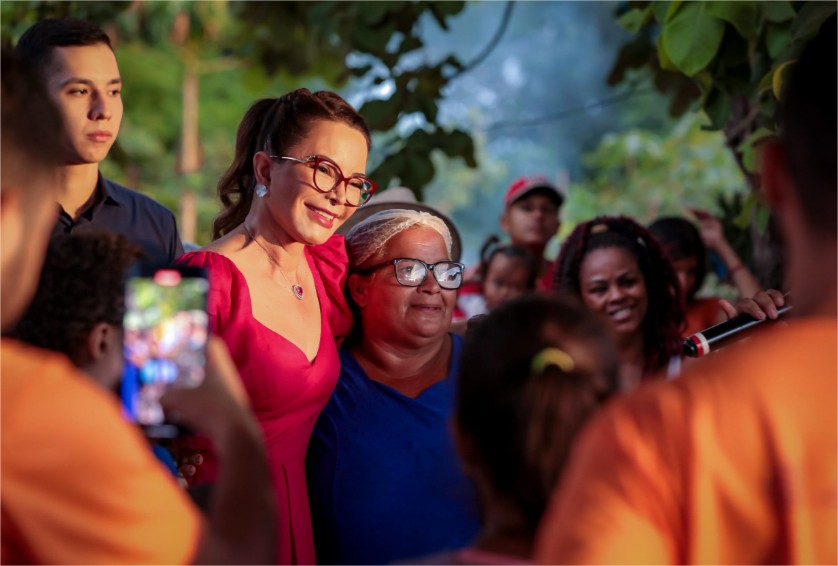 Dia da Mulher: Virginia Mendes compartilha vídeo do Papa Francisco em suas redes sociais