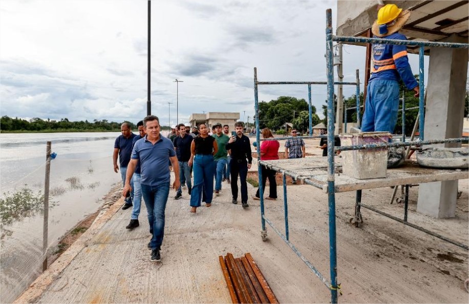 Obras da Orla de Santo Antônio estão 80% concluídas; governador faz vistoria