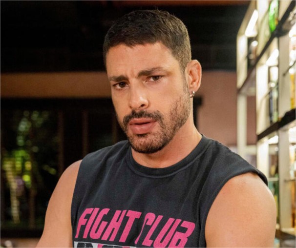Cauã Reymond teria pedido para sair de ‘Vale Tudo’ após crise com Bella Campos