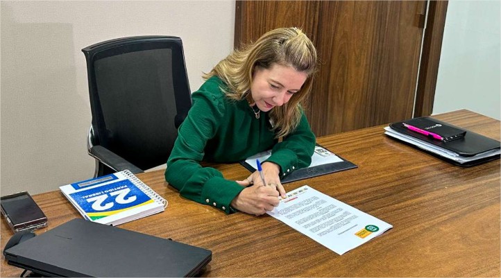 Flávia anuncia prazo para entregar DAE à iniciativa privada