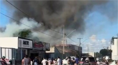 Grande incêndio destrói comércios em Diamantino