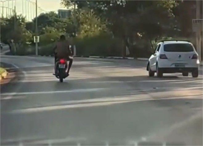 Vídeo flagra morte de jovem que pilotava moto sem capacete em VG (imagens fortes)