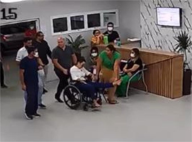 Abilio levou mãe de Heloysa à UPA junto de padrasto suspeito de matar adolescente; vídeo