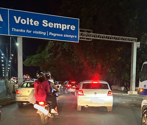 Tentativa de suicídio interdita trânsito em ponte sentido Várzea Grande; vídeo