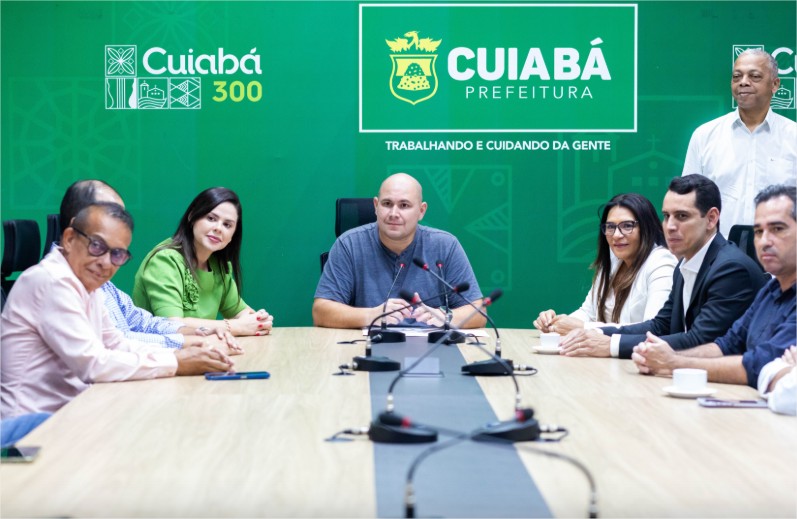 Prefeito sanciona lei que proíbe crianças de pedir esmolas nas ruas de Cuiabá