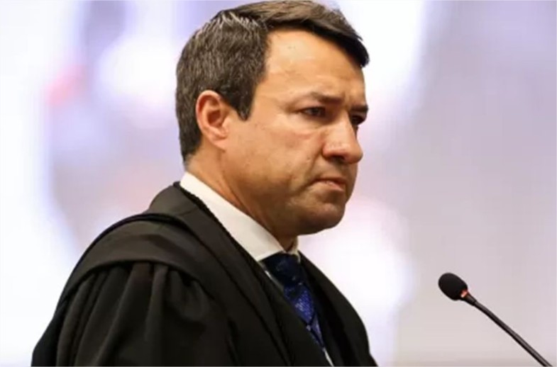 Moraes dá bronca em advogado de MT: ‘Não estamos aqui no circo’