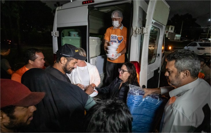 Prefeitura e Governo acolhem pessoas em situação de rua durante o frio em Cuiabá