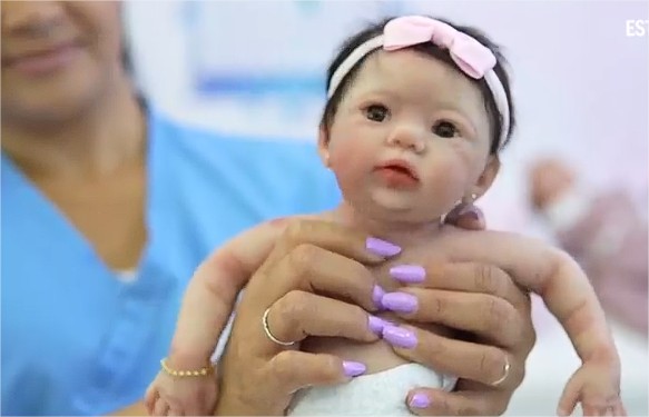 Janaina Riva diz que ‘bebês reborn’ viraram crise de sanidade mental; veja vídeo