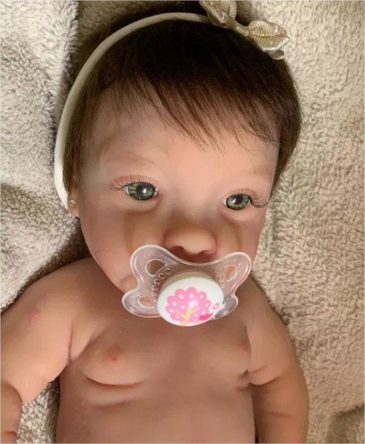 Mulher tenta levar ‘bebê reborn’ para atendimento em UPA de Sorriso