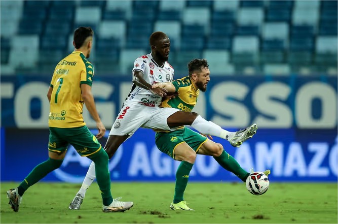 Cuiabá enfrenta o Paysandu e tenta subir na tabela da Série B; veja detalhes