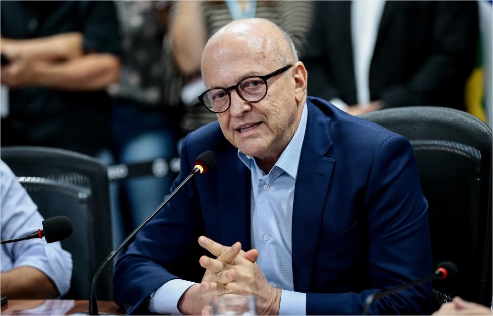 Pivetta critica Lula: ‘O povo não aguenta mais pagar imposto’