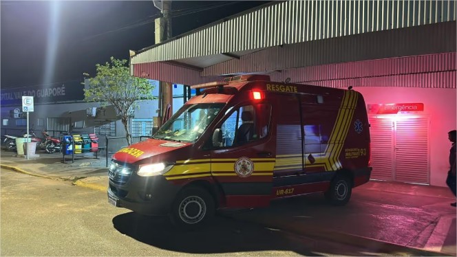 Tentativa de chacina deixa dois homens e duas mulheres baleados em bar em MT