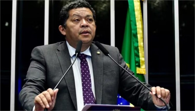 Senador do PT é cassado por corrupção