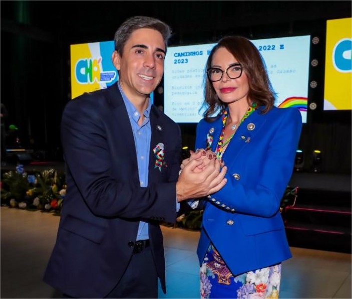 Primeira-dama participa do lançamento de material pedagógico antirracista nesta quarta-feira