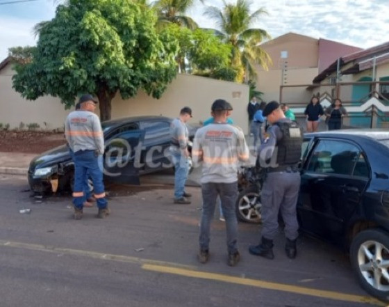 Bêbado causa acidente, fica todo quebrado e foge do hospital sem atendimento em MT
