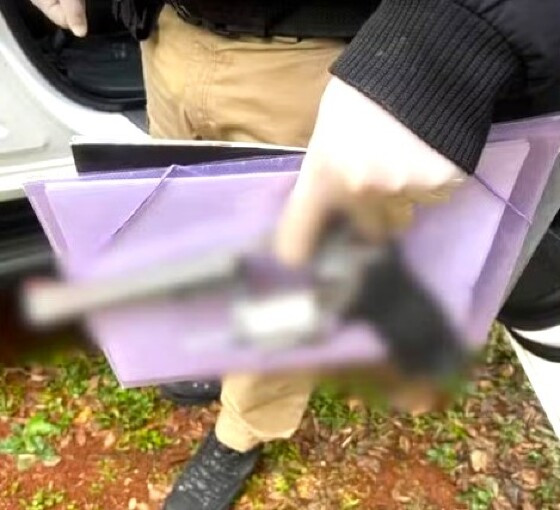 Adolescente mata avó e atira no avô após ser proibido de usar celular