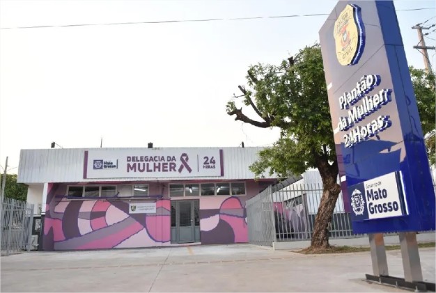 Idoso é preso duas vezes em 24h após abusar de criança e assediar policial em audiência na Justiça de Cuiabá