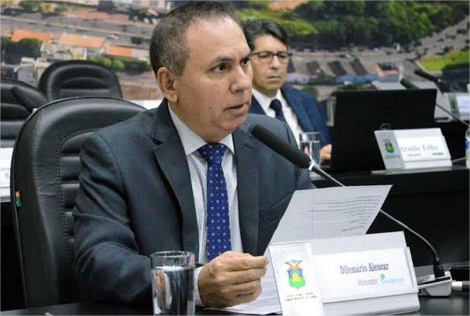 Vereador Dilemário pede convocação de Emanuel para explicar contrato de R$ 650 milhões