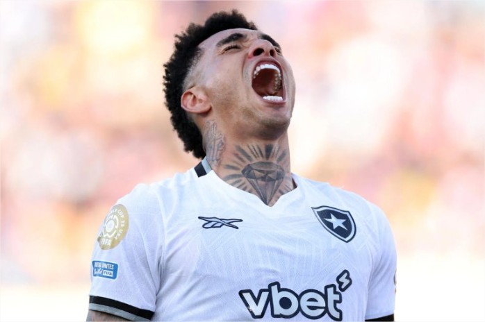 Do Mercado do Porto à Copa: Herói do Botafogo, Igor Jesus ajudava avô a limpar peixe em Cuiabá