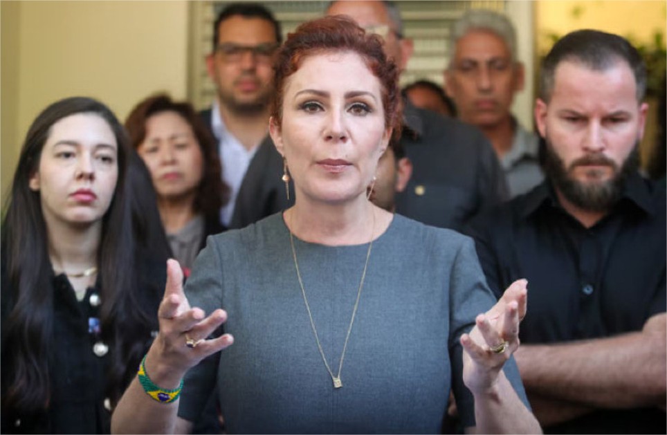 Moraes determina prisão de Zambelli e inclusão na Interpol