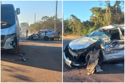 Idoso perde controle de carro e bate de frente com micro-ônibus