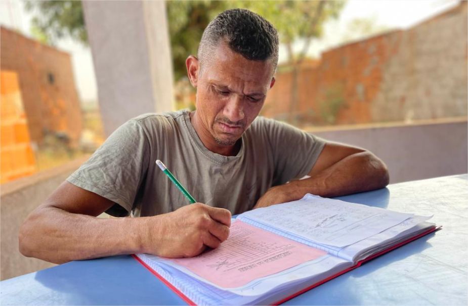 Taxa de analfabetismo em MT cai para 3,8% e atinge menor nível desde 2016, segundo IBGE