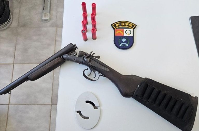 Garota de 16 anos mata namorado com facadas após ameaça